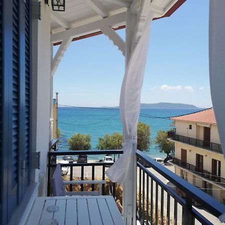 Blue Window Apartment Finikounta Exterior photo